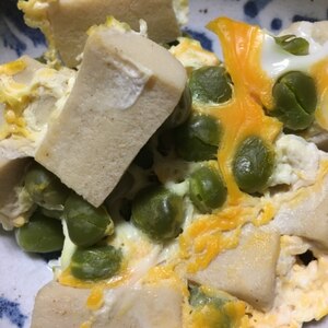 春の定番☆えんどう豆と高野豆腐の卵とじ